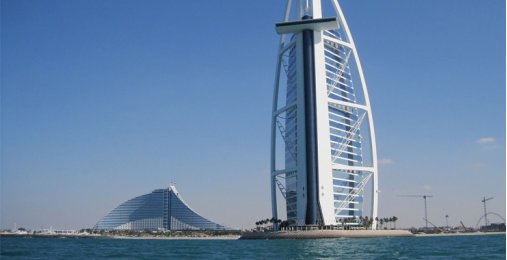 Морская прогулка на катере в Дубае 5