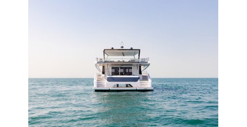 INFINITY CATAMARAN S60 0