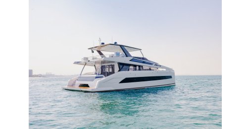 INFINITY CATAMARAN S60 1
