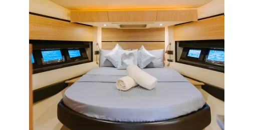 Azimut 48 ft No Regrets 16