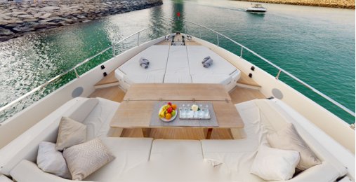 Ferretti 780 11
