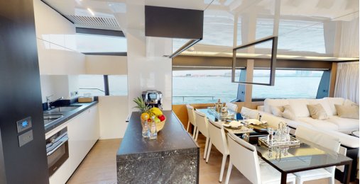 Ferretti 780 7