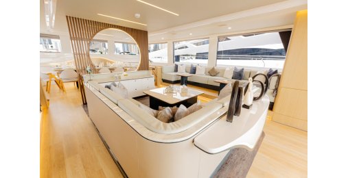 INFINITY CATAMARAN S60 17