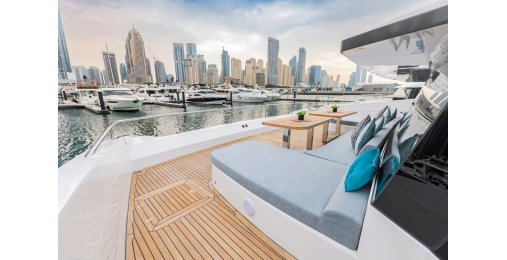 INFINITY CATAMARAN S60 9